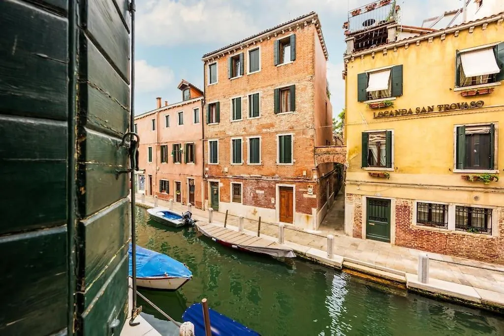 Borgo Canal View Venezia 0*,  Italia